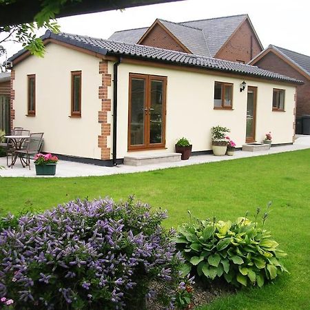 Coastal Garden Lodge Preesall Εξωτερικό φωτογραφία